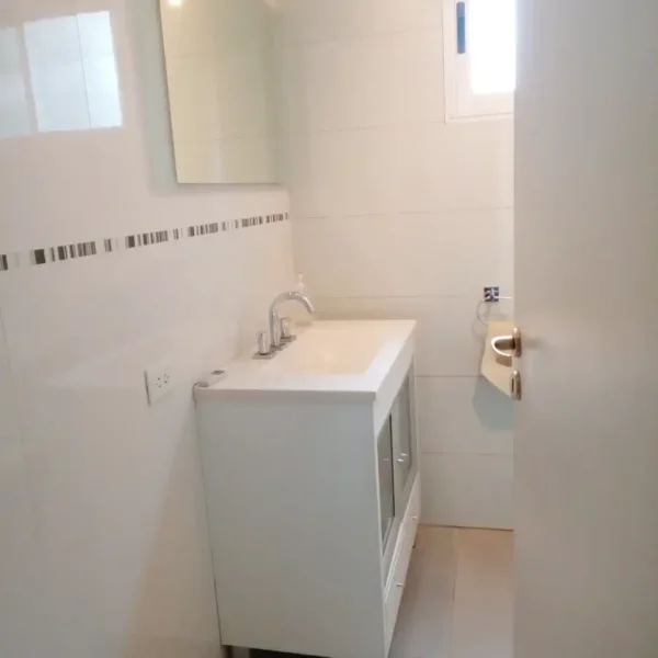 Importante Chalet en La Reja - Imagen 12