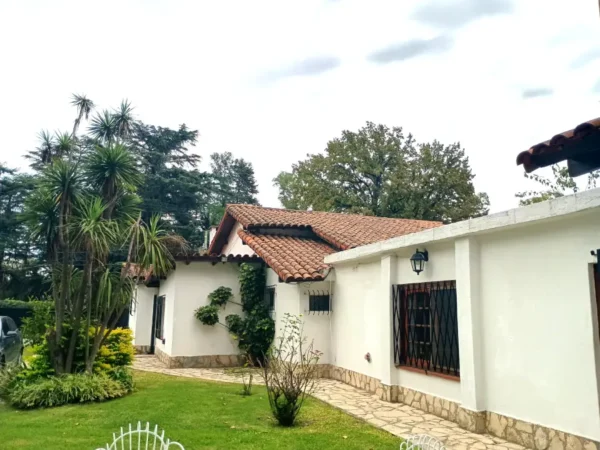 Importante Chalet en La Reja - Imagen 11