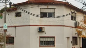 Oportunidad!.  PH 2 ambientes a la calle. Hurlingham.