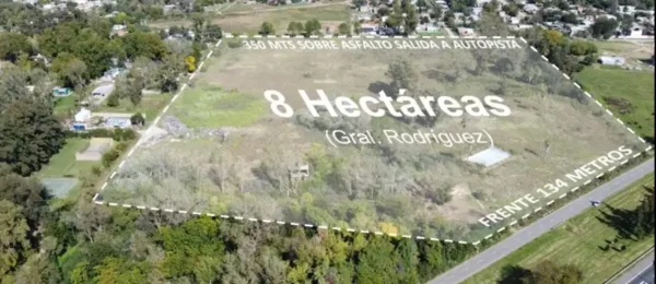 Única fracción de terreno. 8 hectáreas Acceso Oeste
